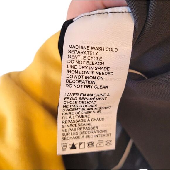 Blanc Noir Deep Burgundy Short Sleeve T-Shirt with Mesh Cutouts Size S - Picture 5 of 6